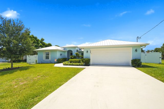 186 NE Dominican Terrace, Port St Lucie, FL 34983
