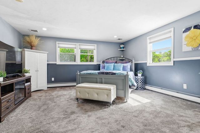 71 Albany St, Brockton, MA 02301