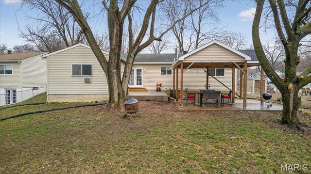 1403 De Porres Lane, St Charles, MO 63304