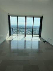 88 SW 7th St 3104, Miami, FL 33130