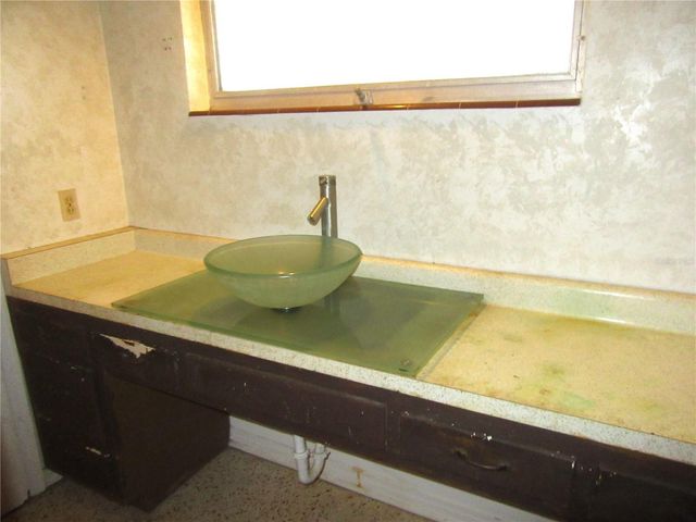 1213 CUTTINGIN PLACE, Tampa, FL 33612