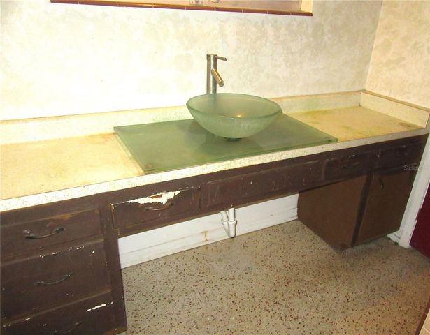 1213 CUTTINGIN PLACE, Tampa, FL 33612