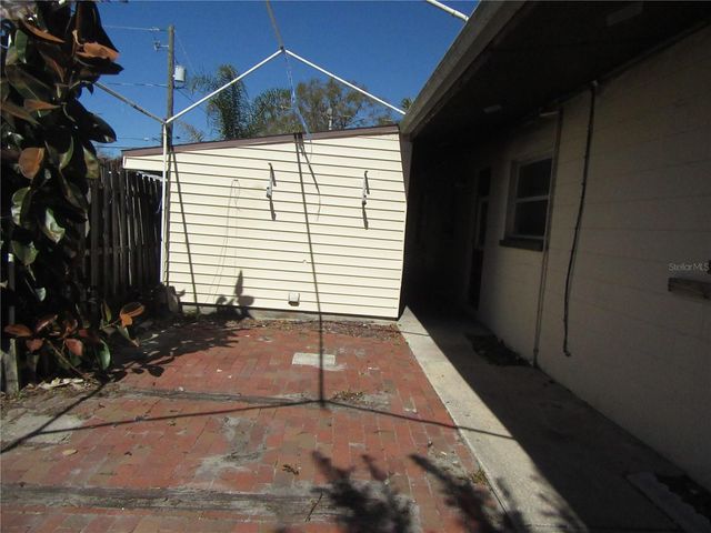 1213 CUTTINGIN PLACE, Tampa, FL 33612