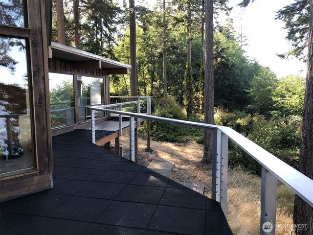 3155 Fox Spit Road, Langley, WA 98260