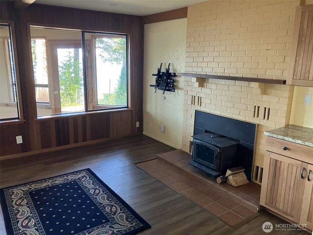 3155 Fox Spit Road, Langley, WA 98260