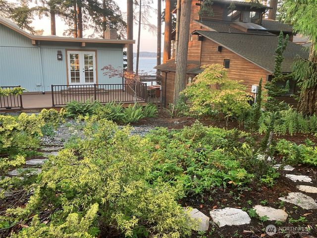 3155 Fox Spit Road, Langley, WA 98260