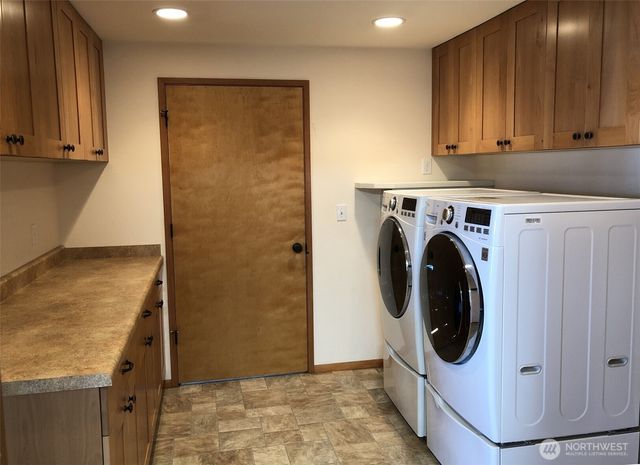 3155 Fox Spit Road, Langley, WA 98260