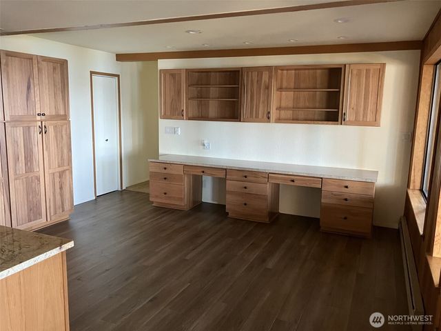 3155 Fox Spit Road, Langley, WA 98260