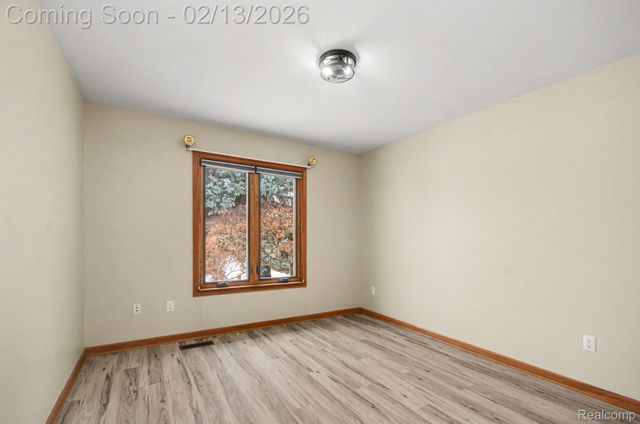 39516 Vinnie Court, Clinton Charter Township, MI 48038