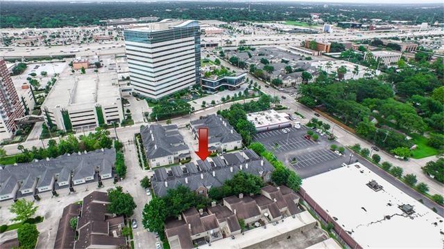 1005 Memorial Village Drive, Houston, TX 77024