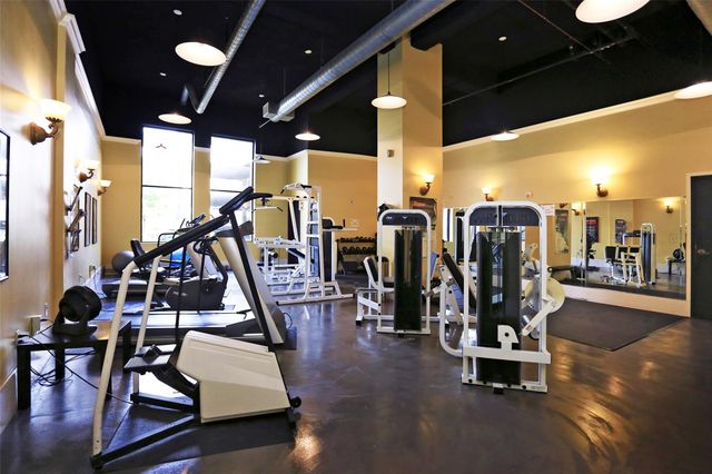 915 Franklin Street 2E, Houston, TX 77002