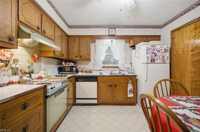 5405 Greenbrook DR, Portsmouth, VA 23703