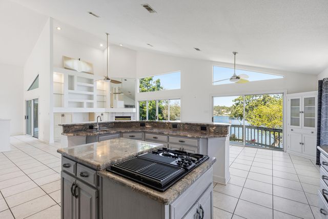 795 Blvd Of The Champions, Shalimar, FL 32579