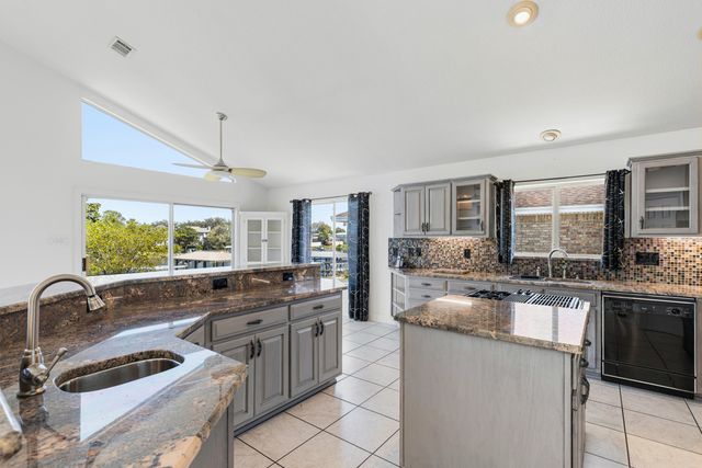 795 Blvd Of The Champions, Shalimar, FL 32579