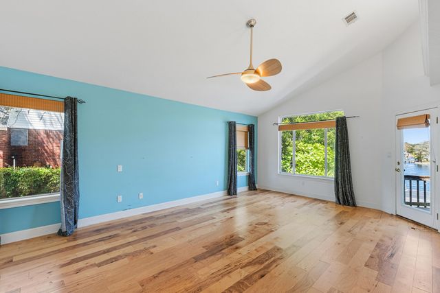 795 Blvd Of The Champions, Shalimar, FL 32579