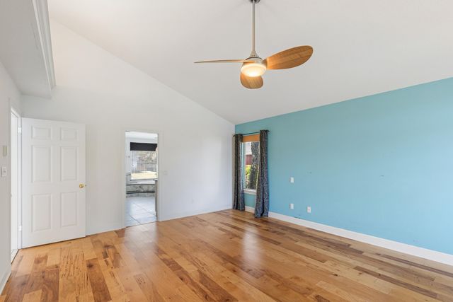 795 Blvd Of The Champions, Shalimar, FL 32579