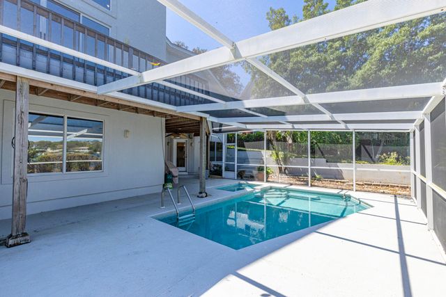 795 Blvd Of The Champions, Shalimar, FL 32579