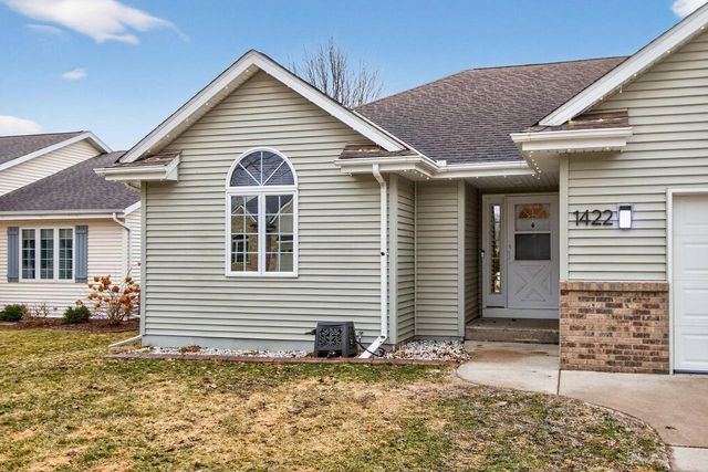 1422 GOLDENROD CIRCLE, West Bend, WI 53095