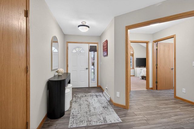 1422 GOLDENROD CIRCLE, West Bend, WI 53095