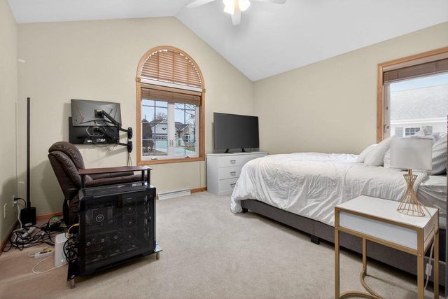 1422 GOLDENROD CIRCLE, West Bend, WI 53095