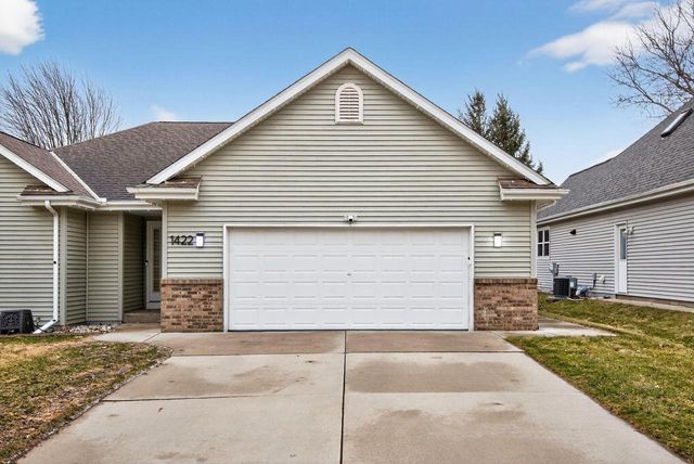 1422 GOLDENROD CIRCLE, West Bend, WI 53095