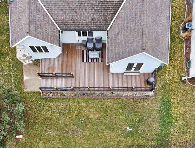 1422 GOLDENROD CIRCLE, West Bend, WI 53095