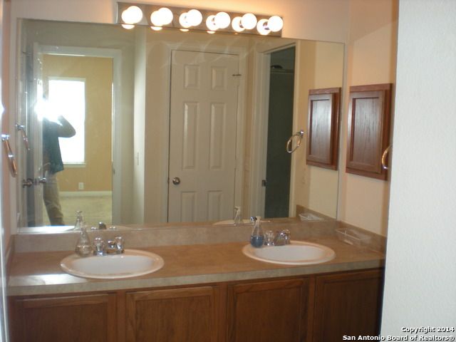 13330 Bristow Dawn, San Antonio, TX 78217