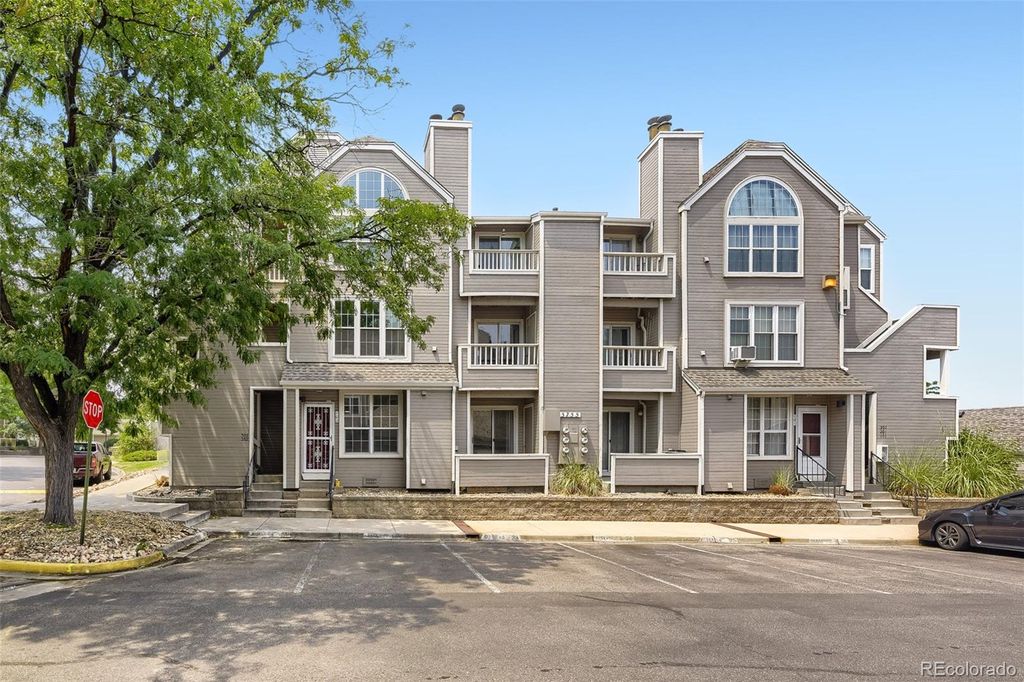 5755 W Atlantic Place 102, Denver, CO 80227