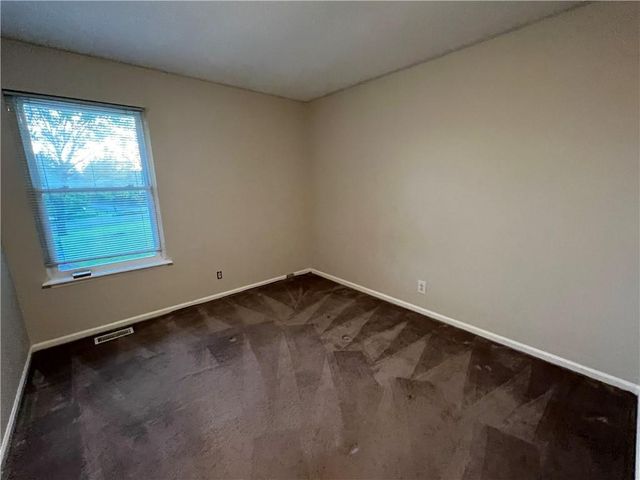 20701 S Walker Road, Spring Hill, KS 66083