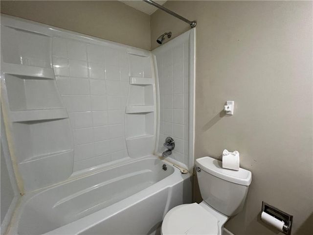 20701 S Walker Road, Spring Hill, KS 66083