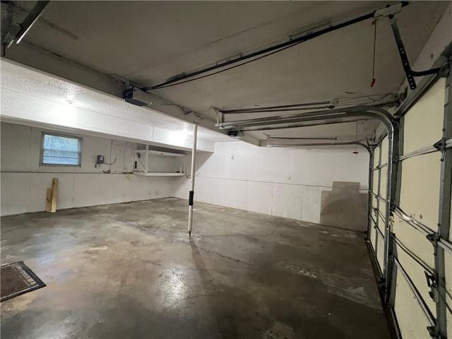 20701 S Walker Road, Spring Hill, KS 66083