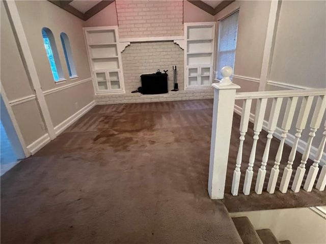 20701 S Walker Road, Spring Hill, KS 66083