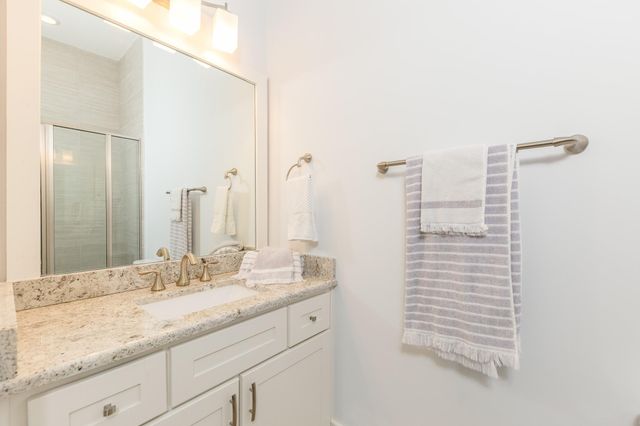 15323 Oyster Creek Lane SE, Sugar Land, TX 77478