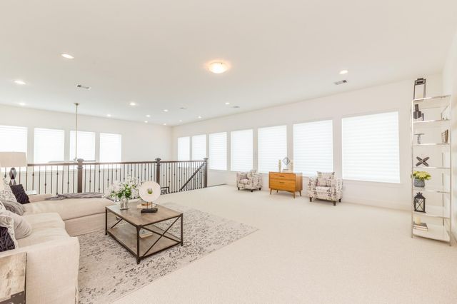 15323 Oyster Creek Lane SE, Sugar Land, TX 77478