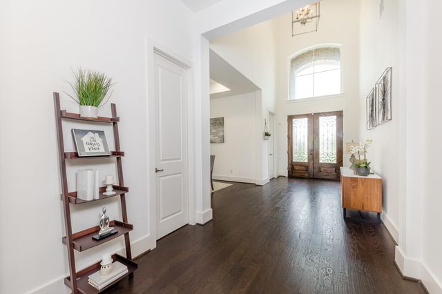 15323 Oyster Creek Lane SE, Sugar Land, TX 77478