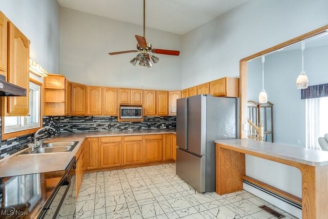 37518 Arlington Drive, Willoughby, OH 44094