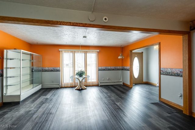 37518 Arlington Drive, Willoughby, OH 44094