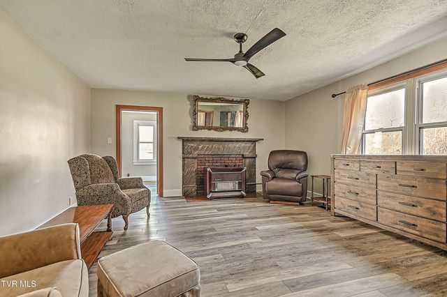 4855 Bloomingdale Road, Kingsport, TN 37660