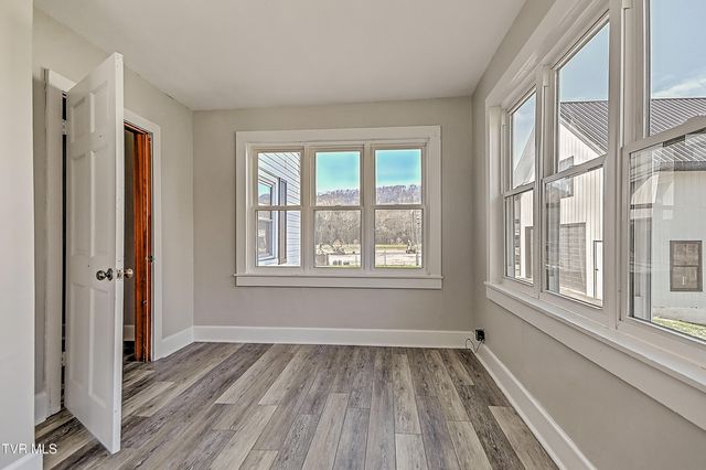 4855 Bloomingdale Road, Kingsport, TN 37660