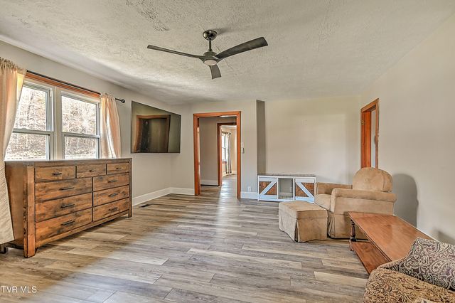 4855 Bloomingdale Road, Kingsport, TN 37660