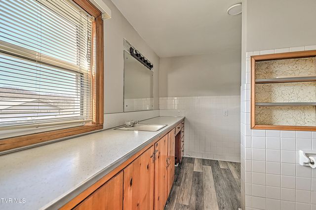 4855 Bloomingdale Road, Kingsport, TN 37660