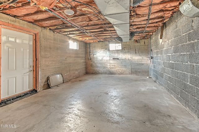 4855 Bloomingdale Road, Kingsport, TN 37660