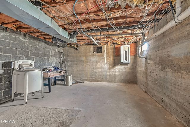 4855 Bloomingdale Road, Kingsport, TN 37660