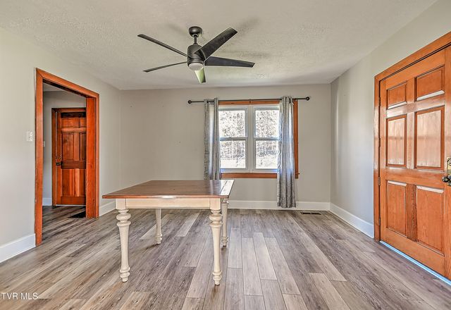 4855 Bloomingdale Road, Kingsport, TN 37660