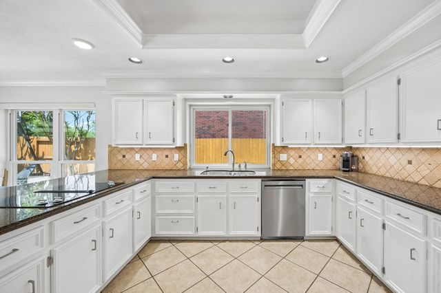 15114 Greenleaf Lane, Houston, TX 77062