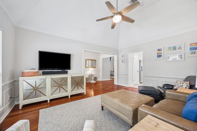 15114 Greenleaf Lane, Houston, TX 77062