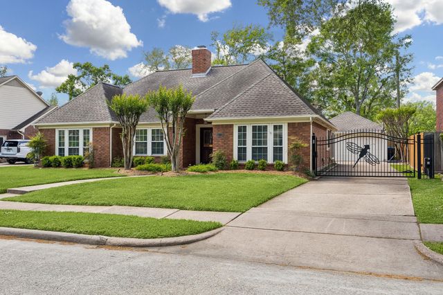 15114 Greenleaf Lane, Houston, TX 77062