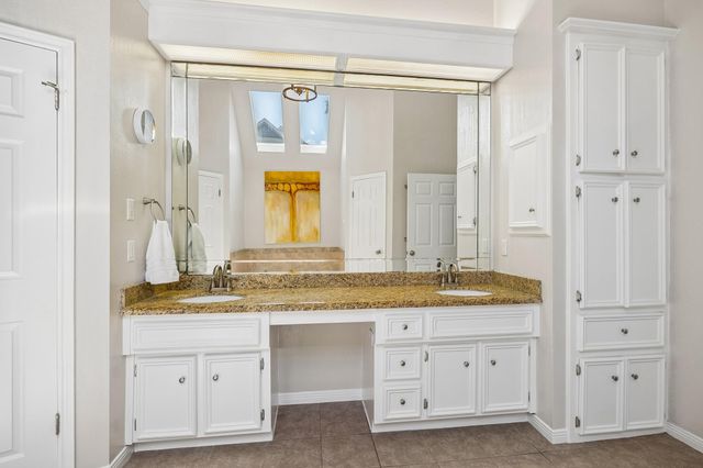 15114 Greenleaf Lane, Houston, TX 77062