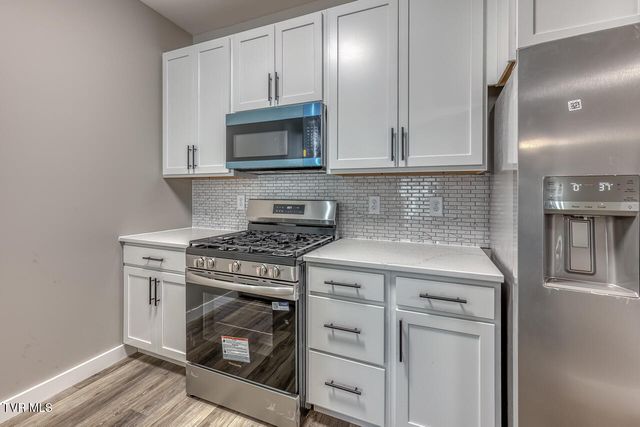 1091 Traders Walk, Johnson City, TN 37601