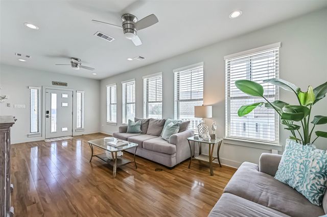 4214 Spanish Main, Galveston, TX 77554